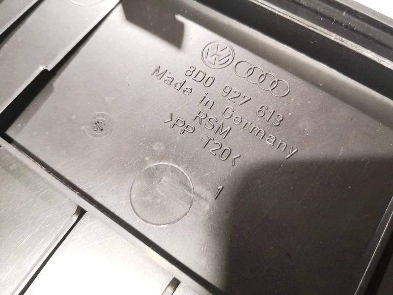 8D0927613 Volkswagen Passat 2001 Fuse box - Thumbnail 3