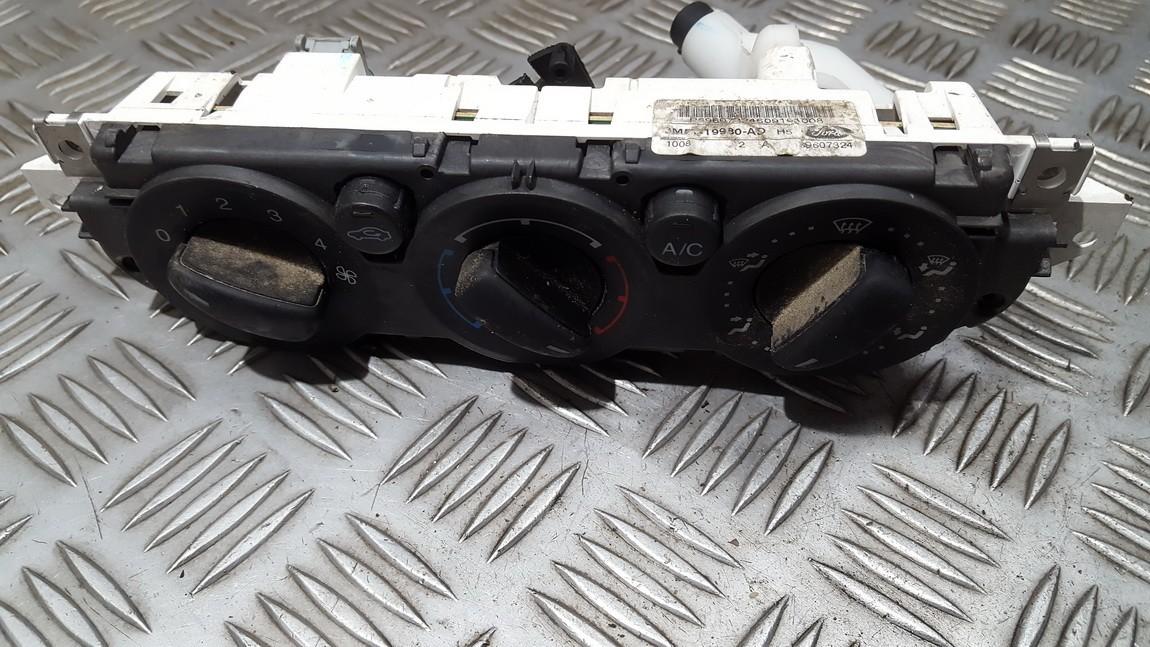 69607003 Ford Focus 2006 Peciuko valdymas