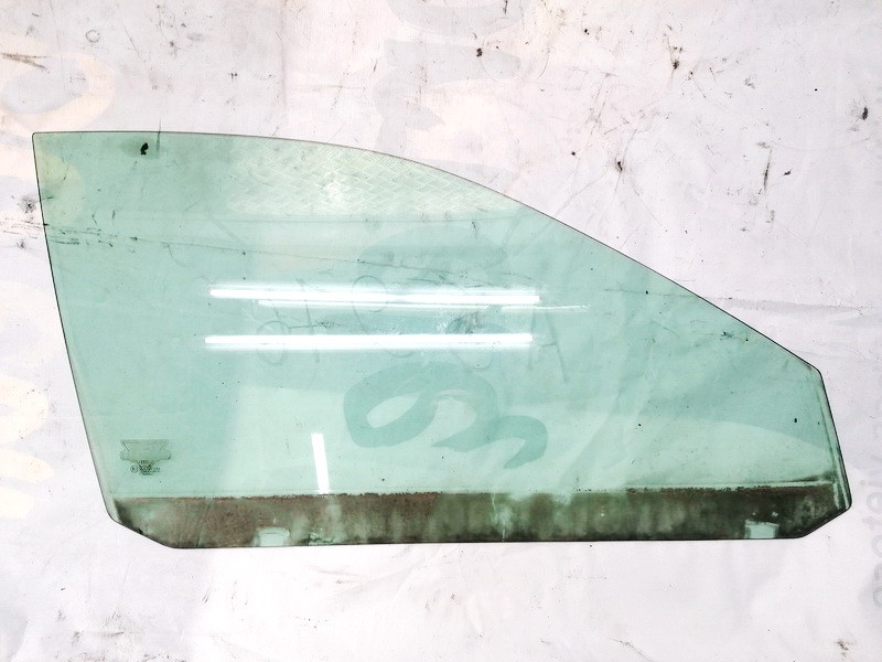 Audi A4 1997 Duru stiklas P.D.