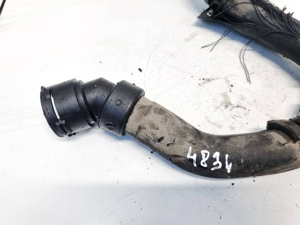 8D0121101AH Skoda Superb 2002 Vandens slanga - Thumbnail 2