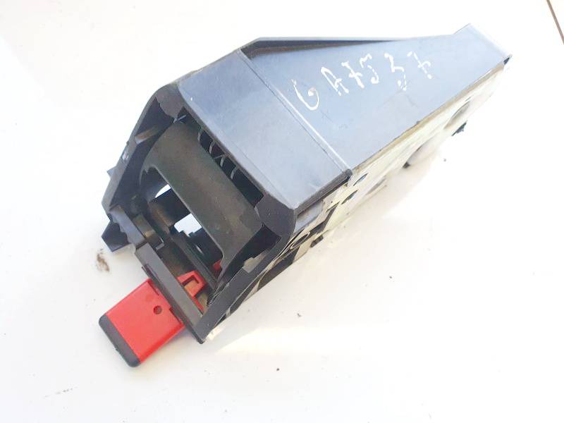 8T898568215S Audi A5 2009 Sedynes spyna - Thumbnail 2