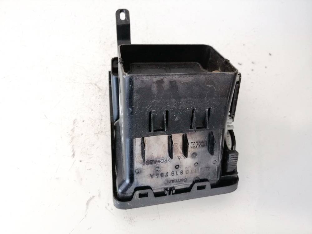 1T0819704A Volkswagen Touran 2006 Dash Vent (Air Vent Grille) - Thumbnail 2