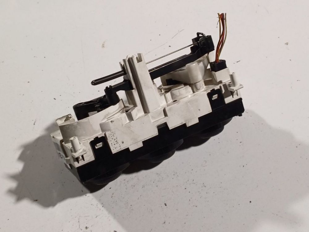 T1000220K Peugeot 308 2008 Heizungsbedienteil Klimabedienteil - Thumbnail 4