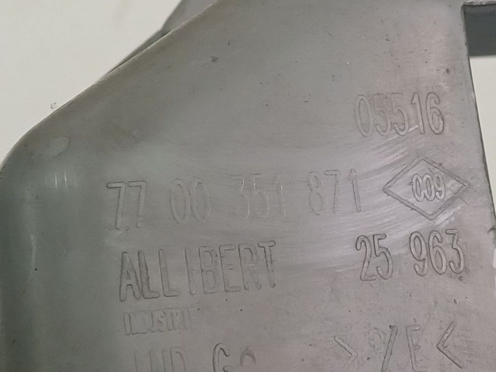 05516 Renault Master 2002 Glove Box Assembly - Thumbnail 4