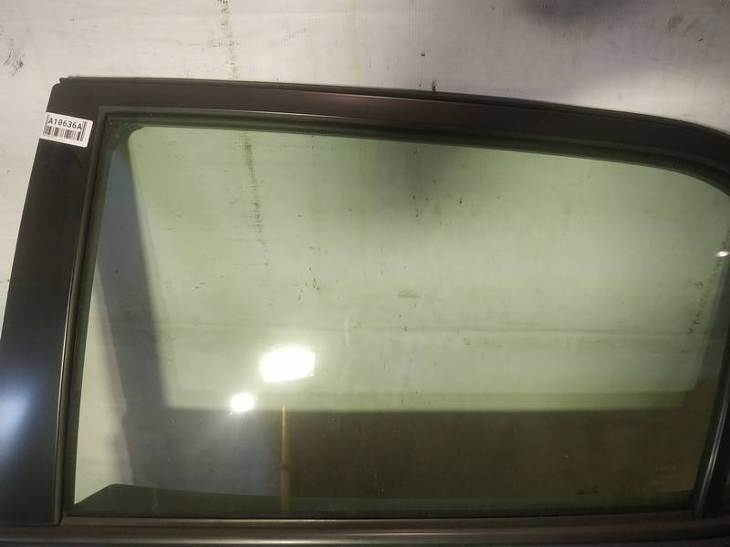 AS2 Toyota Auris 2007 Oven lasi - TAKANA VASEMMALLA