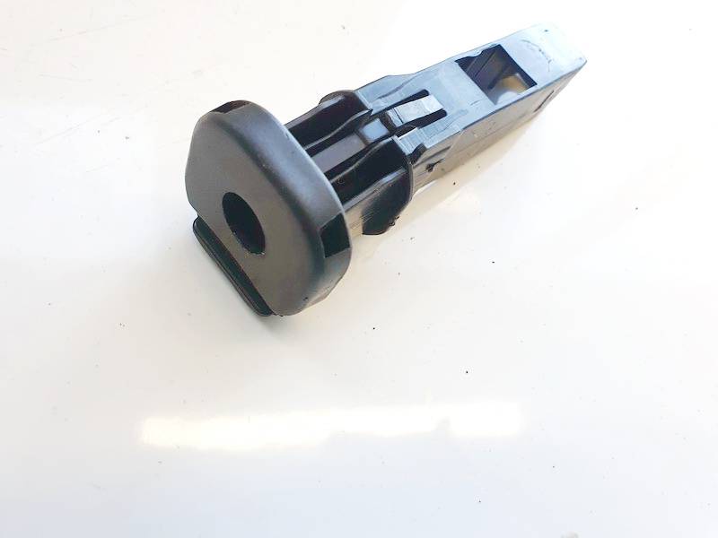 184647007 Ford Focus 2004 Sisätilan koristelu (muovit)