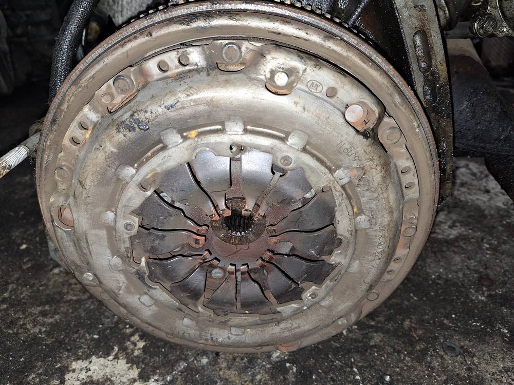 Renault Laguna 2009 Sajūga komplekts