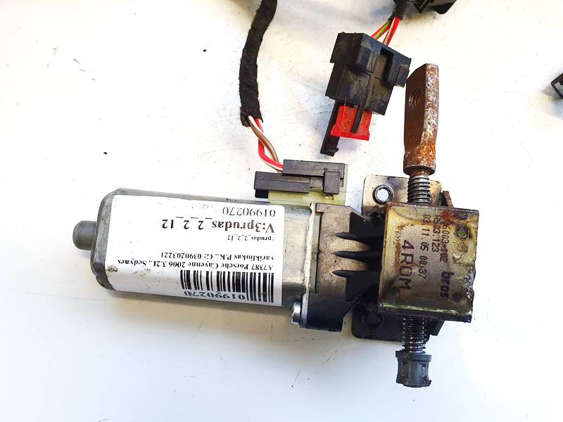 0390203221 Porsche Cayenne 2006 Seat Motor Regulator - FRONT LEFT - Thumbnail 3