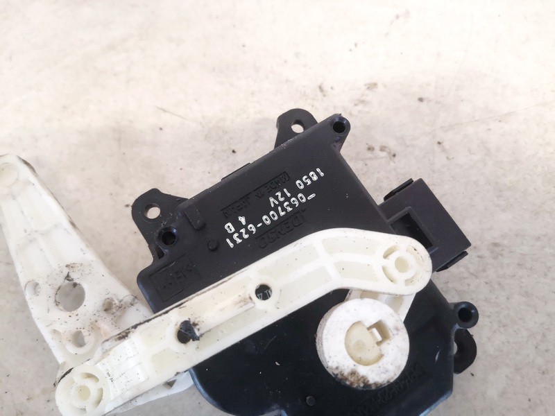 0637006231 0637006231 Heater Vent Flap Control Actuator Motor Toyota