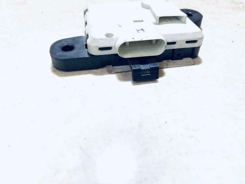 09136115 Opel Vectra 1998 Drošības spilvena trieciensensors - Thumbnail 3