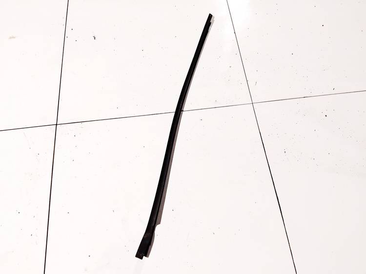 3B0854328C Skoda Superb 2003 Listwa szyby drzwi - PRZEDNIE PRAWE - Thumbnail 2