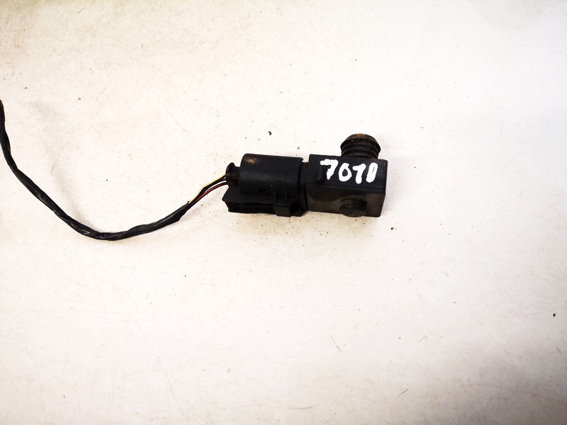 Ambient Air Temperature Sensor BMW 1-Series 2009    2.0 678674601