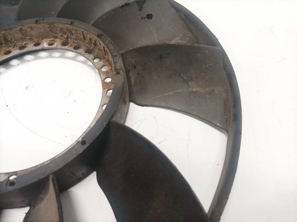 059121301A Audi A4 2002 Wentylator sprzęgła wiskotycznego - Thumbnail 2