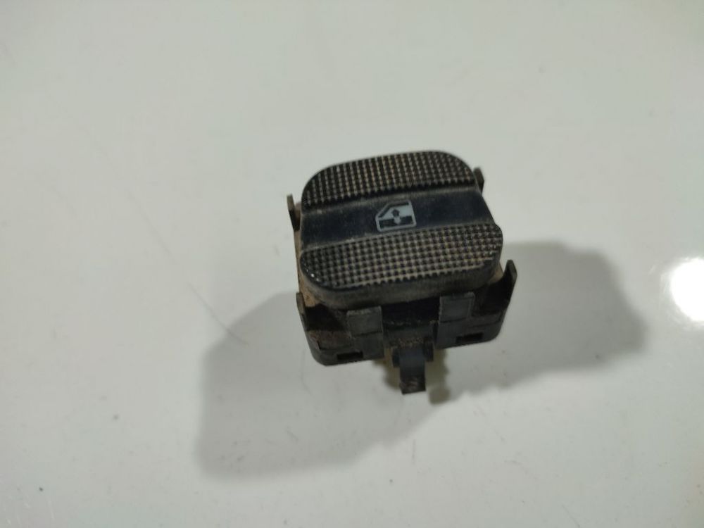 7M1959855 Seat Alhambra 1999 Stiklo valdymo mygtukas (lango pakeliko mygtukai)