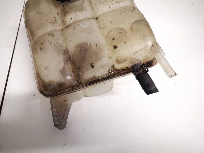 3M5H8K218AJ Mazda 3 2007 Expansion Tank coolant (RADIATOR EXPANSION TANK BOTTLE ) - Thumbnail 2