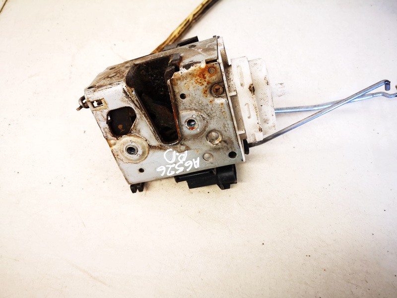 8D1837016E Audi A4 1996 Door Lock Mechanism - FRONT RIGHT