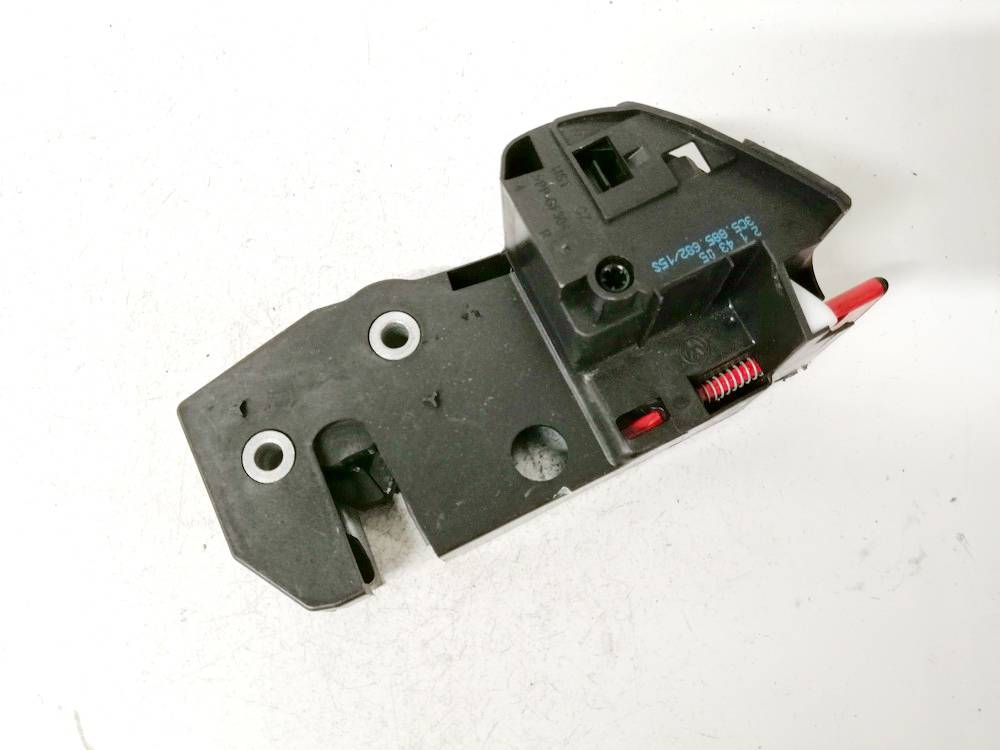 3C5885682 Volkswagen Passat 2005 Serrure de siège