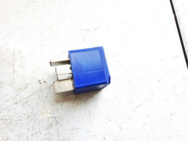 8200587121 Renault Zoe 2016 Relay module | EuroImpex