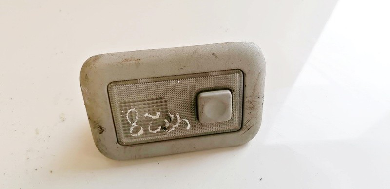 Toyota Previa 2003 Lampka wnętrza