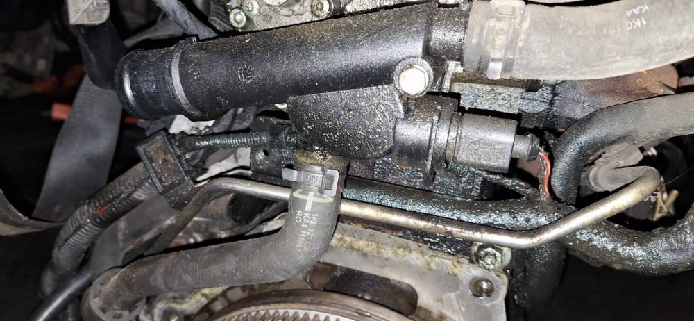 038121132D Volkswagen Touran 2005 Thermostat Housing (Flange) - Thumbnail 3