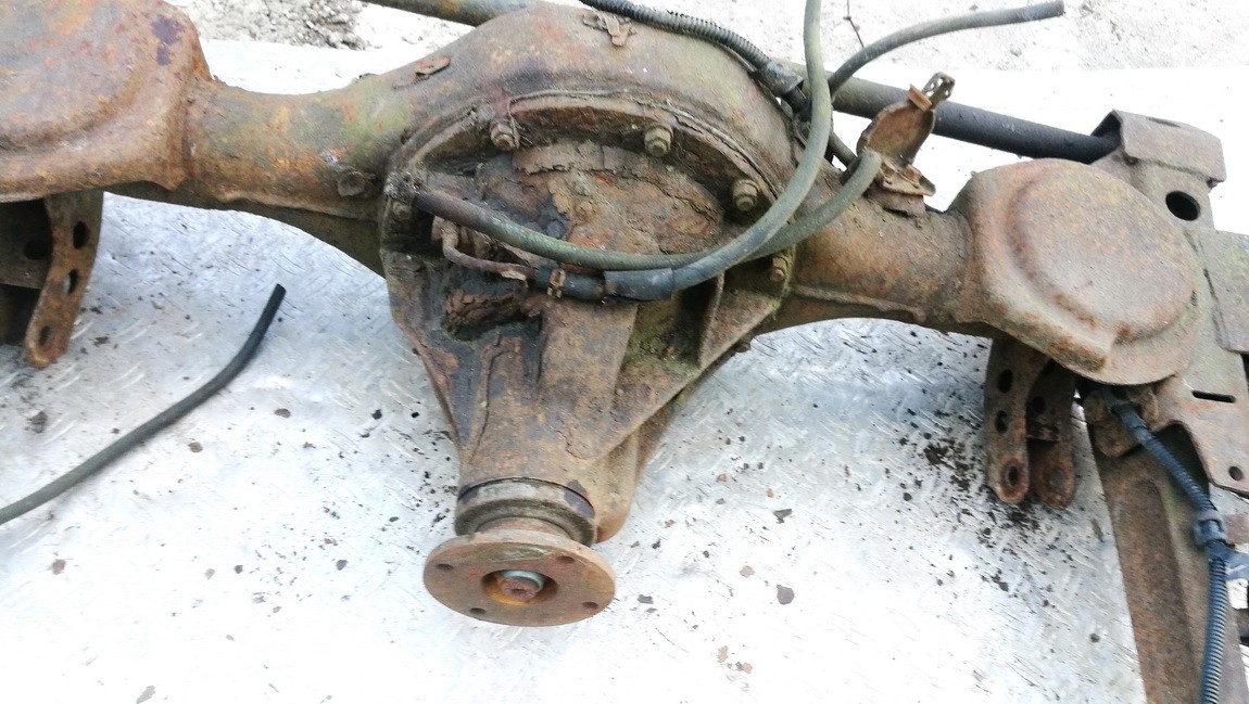 RATIO : 4.875 Mitsubishi Pajero 1995 Pont Axial Arrière Avec Moyeux Supports Broche - Thumbnail 3