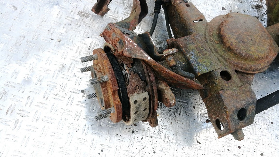 RATIO : 4.875 Mitsubishi Pajero 1995 Pont Axial Arrière Avec Moyeux Supports Broche - Thumbnail 2