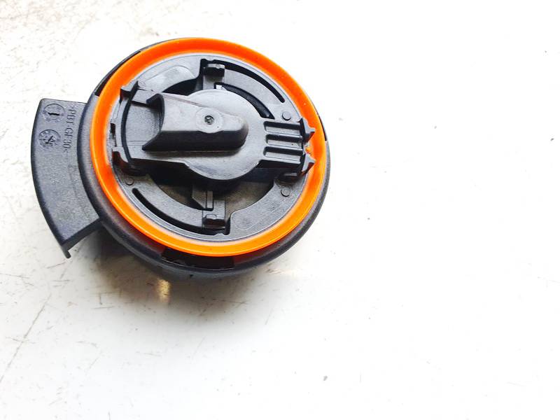 103676200A Tesla Model Y 2023 Drošības spilvena trieciensensors