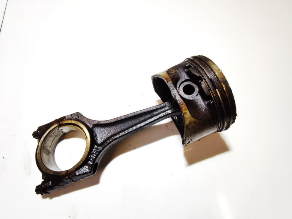 Opel Vectra 1998 Piston and Conrod (Connecting rod)