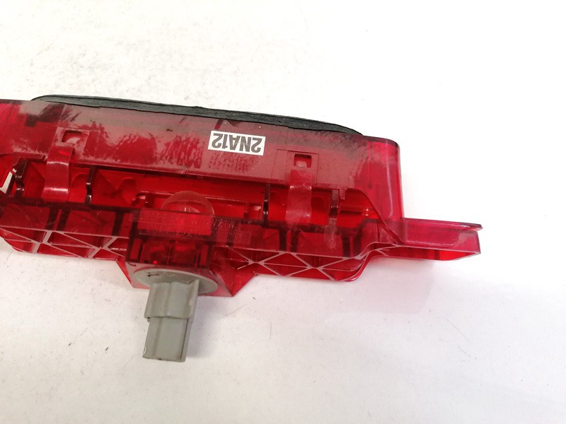 28661825 Mazda 626 1997 PILOTO CENTRAL DE FRENO, Luz de freno adicional tercera - Thumbnail 2