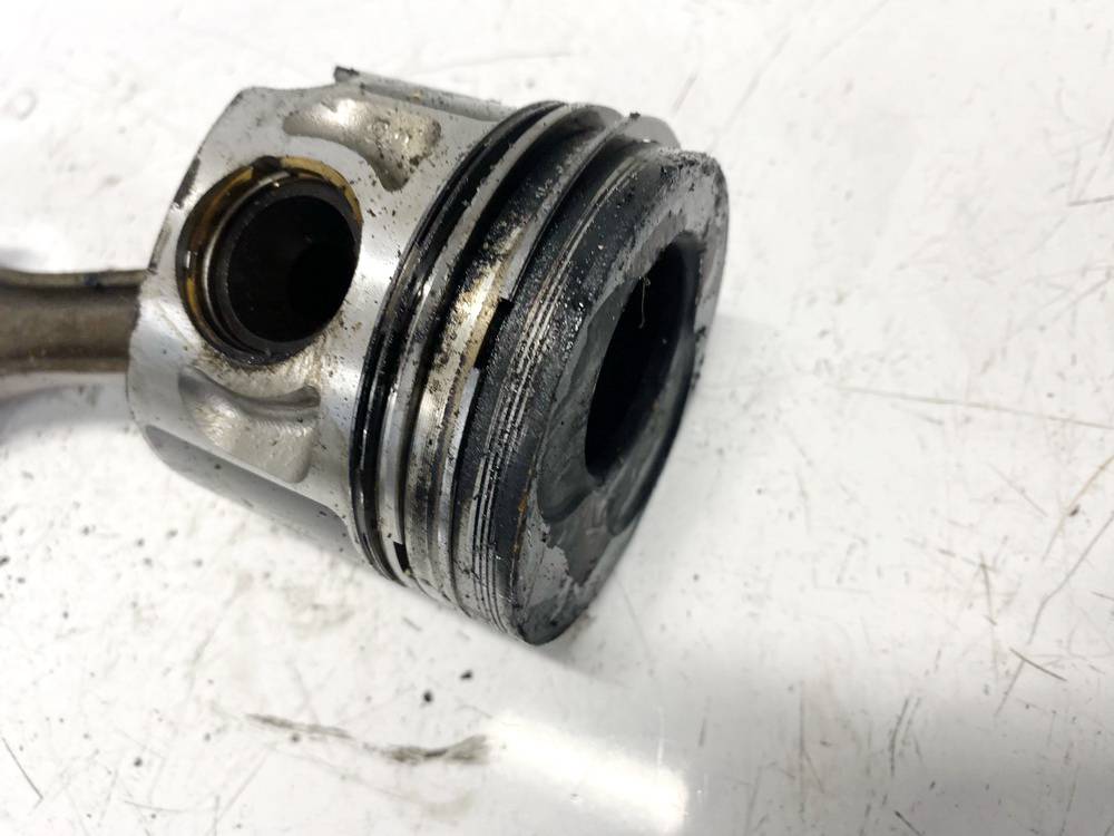 045CDE Volkswagen Passat 2000 Piston and Conrod (Connecting rod) - Thumbnail 2