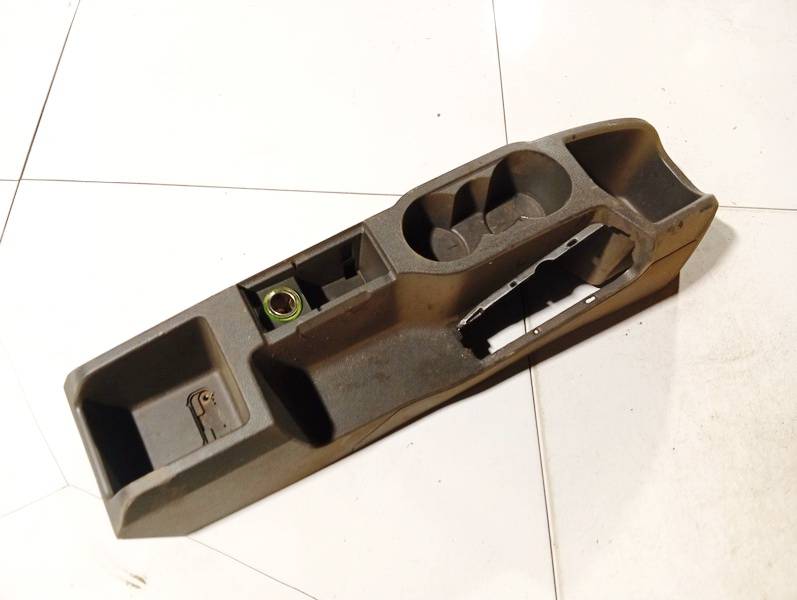 3M51R045A36AP Ford C-MAX 2006 Centrine konsole