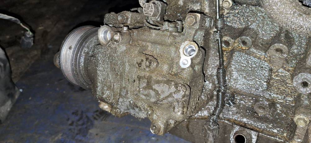 Mazda CX-7 2007 Ilmastointilaitteen pumppu - Thumbnail 3