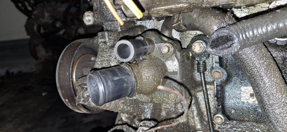 Mazda CX-7 2007 Thermostat Housing (Flange) - Thumbnail 2