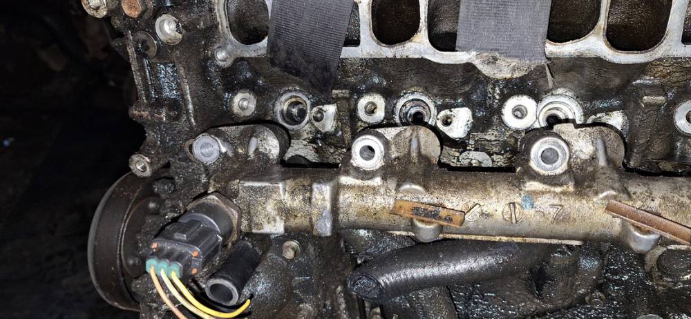 Mazda CX-7 2007 Fuel injector rail (injectors)(Fuel distributor) - Thumbnail 4