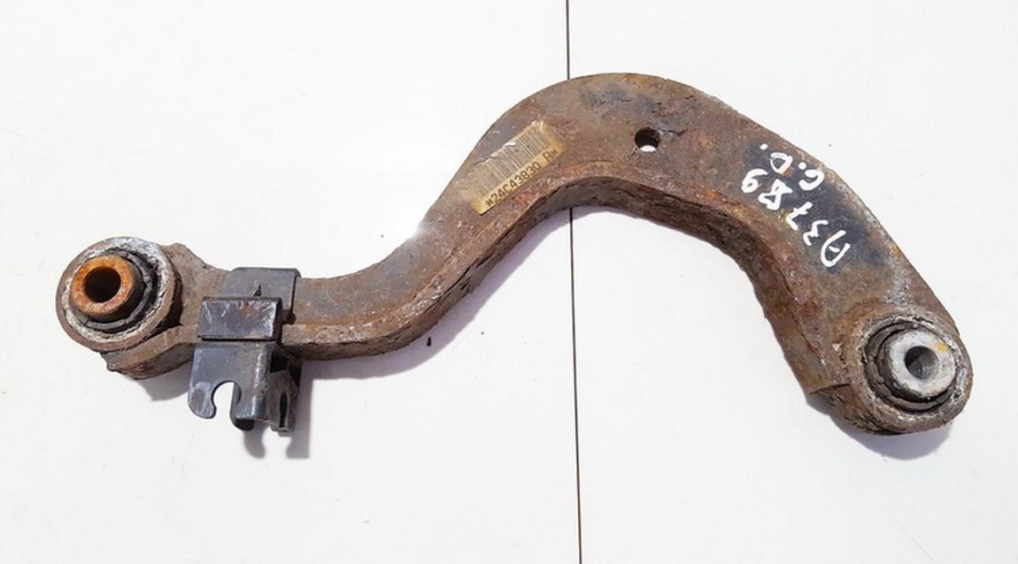 Volkswagen Golf 2004 BRAZO SUSPENSION SUPERIOR - TRASERO DERECHO