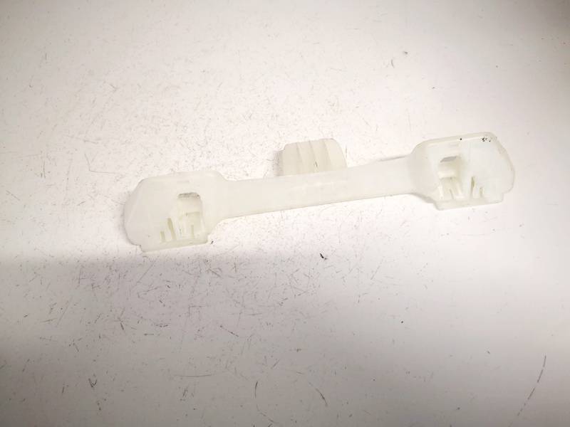 1K0858685B Volkswagen Passat 2013 Other holders