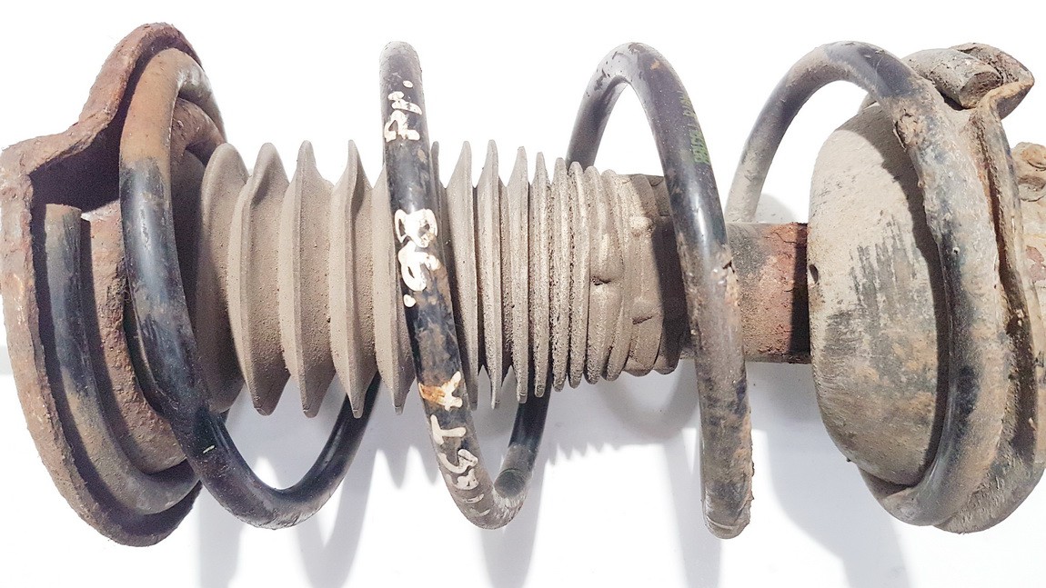 Ford Fiesta 1997 Etuinen iskunvaimentimen jousi