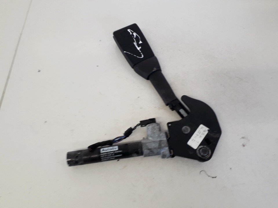 563067417B BMW 5-Series 1997 Seat belt holder (Seat belt Buckle) - FRONT RIGHT