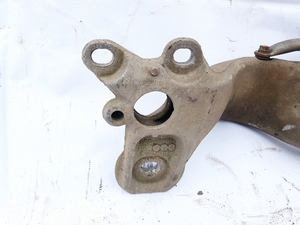 Audi A4 2003 Belka mostu - TYLNE - Thumbnail 3