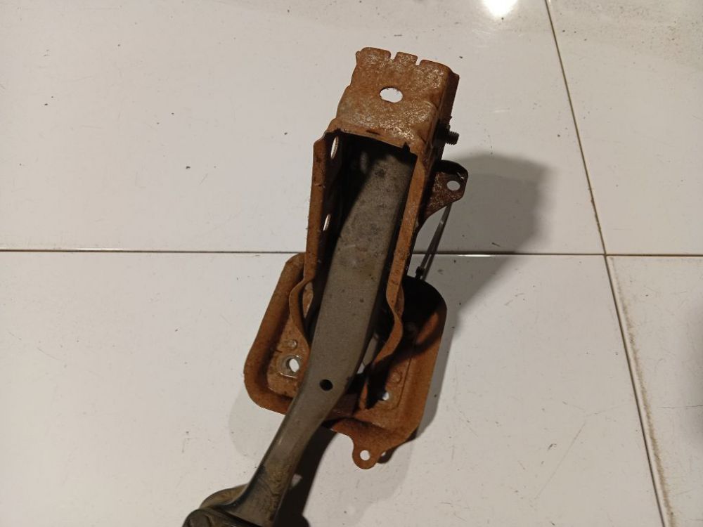 1K1721057AL Skoda Octavia 2010 Pedal work, Brake pedal, Pedal bracket, Clutch pedal - Thumbnail 3