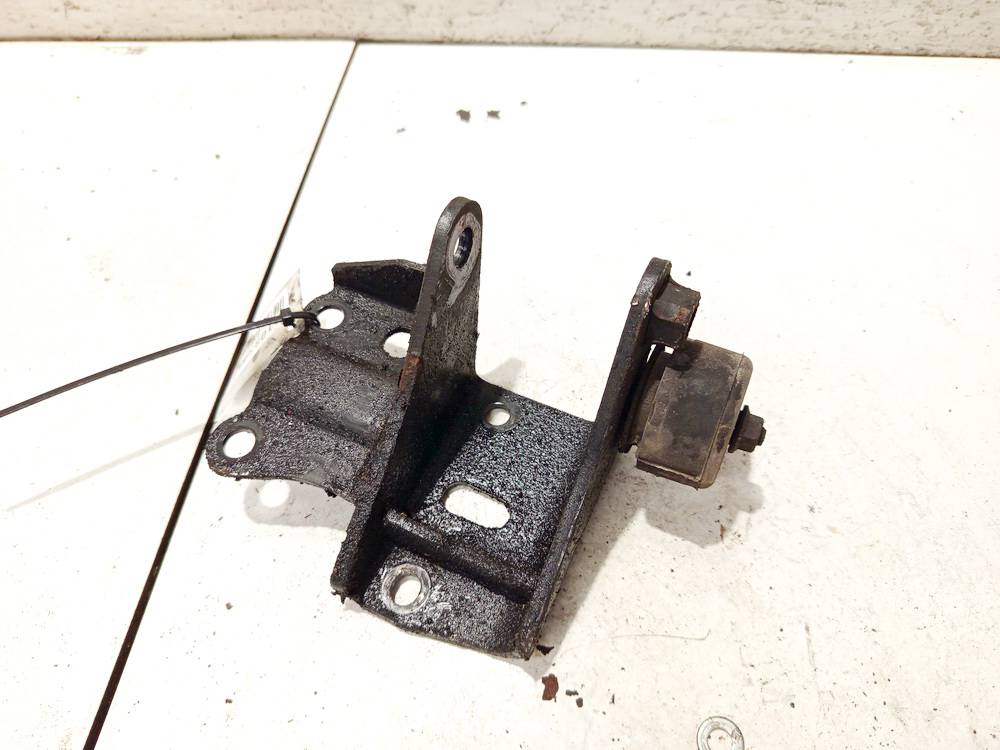 Toyota Avensis Verso 2005 Variklio kronsteinas ir Greiciu dezes kronsteinas - Thumbnail 3