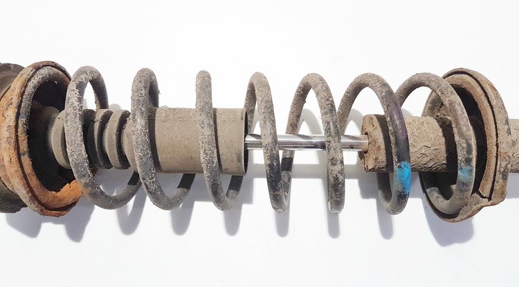 Ford Fiesta 1997 Takainen iskunvaimentimen jousi