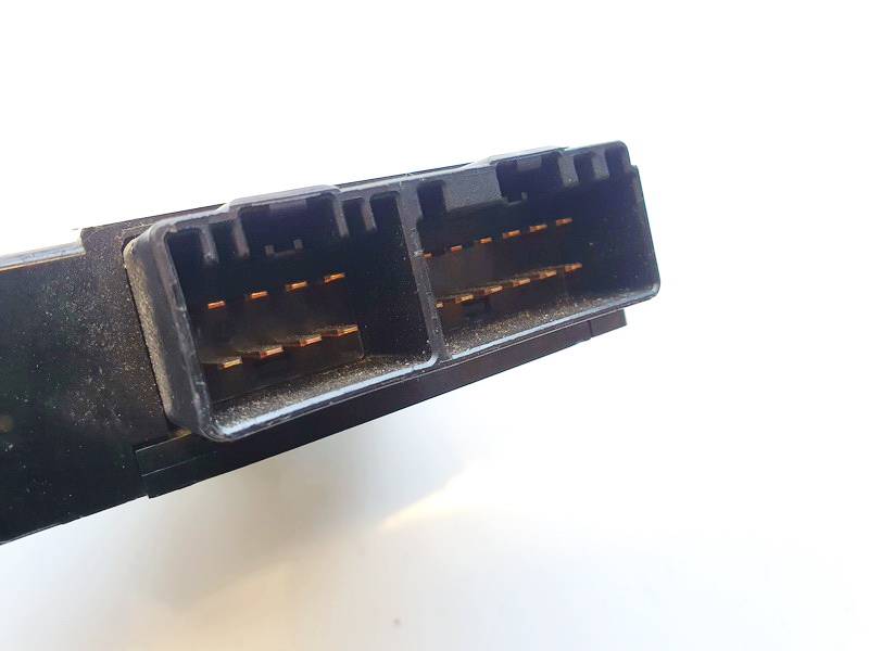 19206 Volvo V70 2002 Other computers - Thumbnail 3