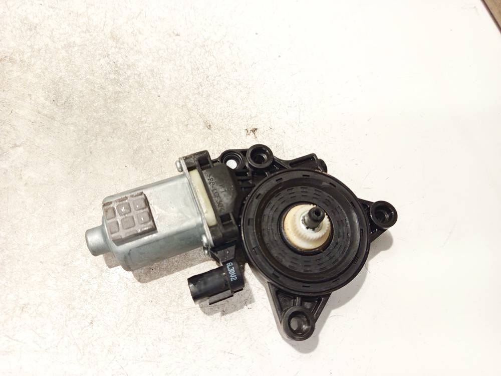 83460D4010 Kia Optima 2017 Silnik podnośnika szyby drzwi - TYLNE PRAWE