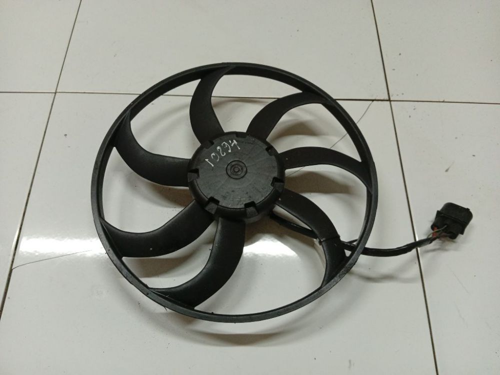 0481350005 Volkswagen Golf 2008 Diffuser, Radiator Fan