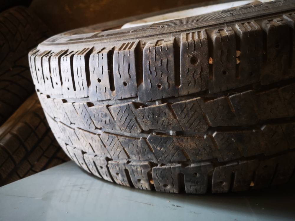 5X120 Volkswagen Transporter 2005 Riteņa disks – Riepas R15 - Thumbnail 3