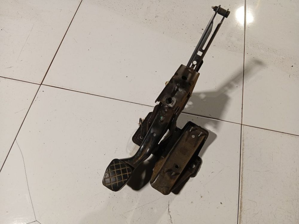 1J1721631C Volkswagen Golf 1999 Pedal work, Brake pedal, Pedal bracket, Clutch pedal