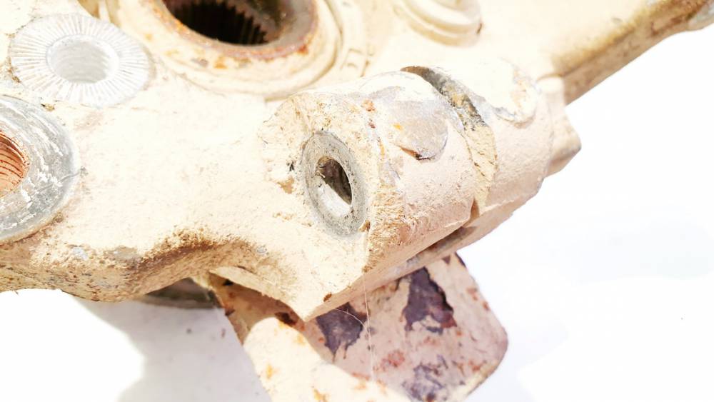 Opel Vectra 2004 Steering Knuckle - FRONT RIGHT - Thumbnail 4