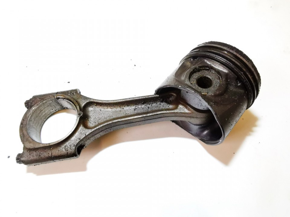 Opel Vectra 2000 Piston and Conrod (Connecting rod)