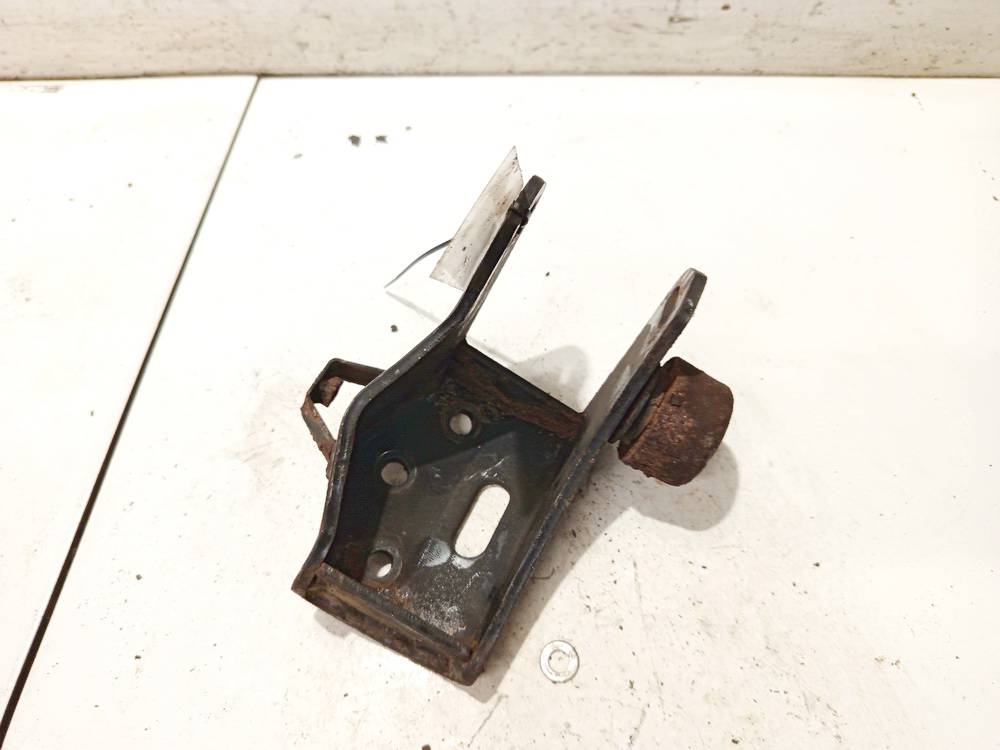 Toyota Avensis Verso 2005 Variklio kronsteinas ir Greiciu dezes kronsteinas - Thumbnail 2